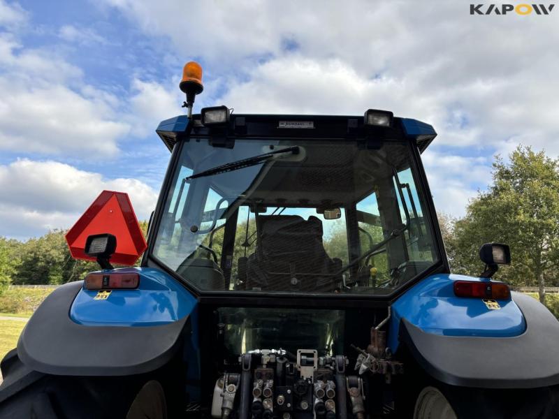 New Holland 8560 traktor med Hauer P-O-M S150 frontlæsser 26