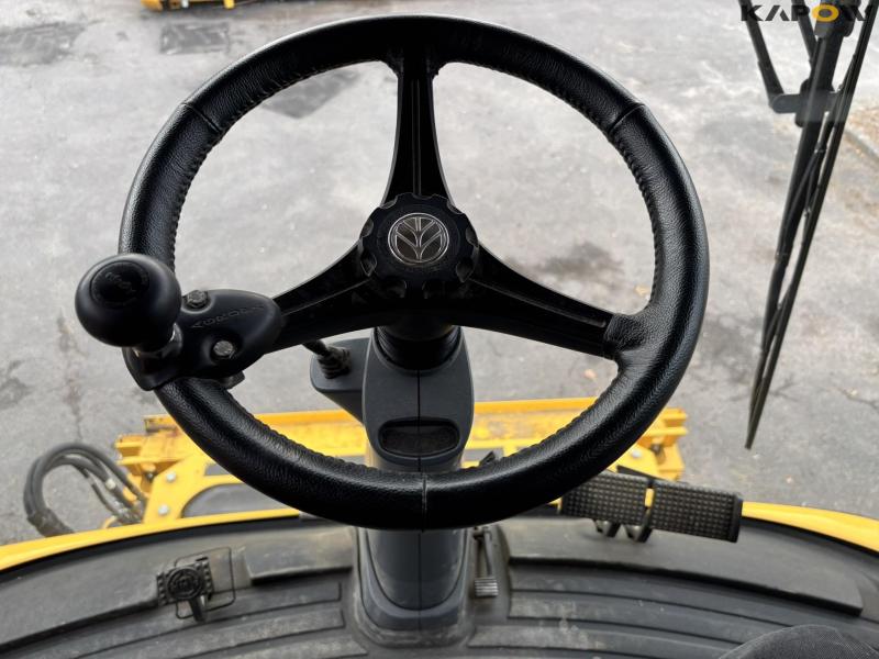 New Holland 9.80 mejetærsker 35 fod 67