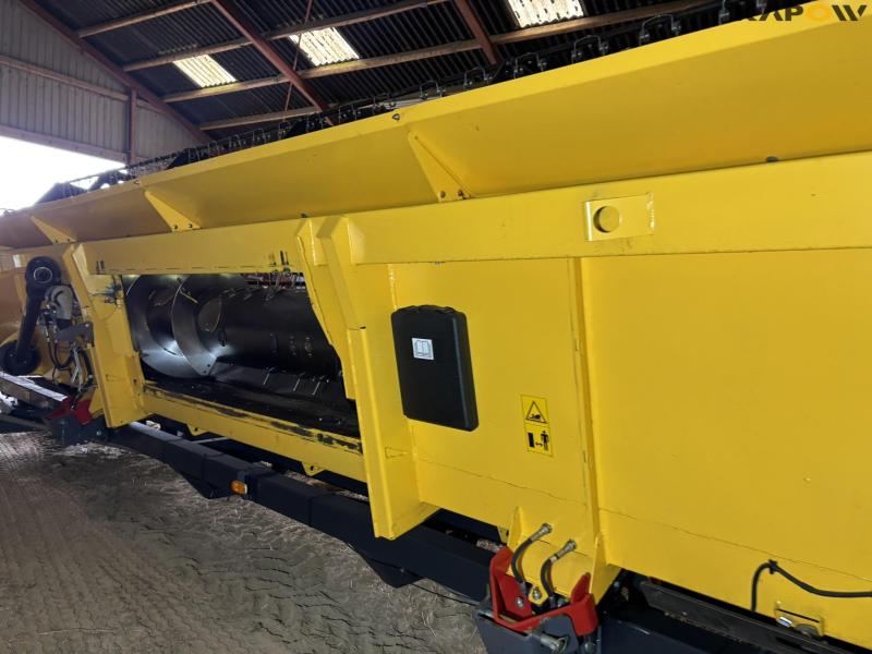 New Holland 9.80 mejetærsker 35 fod 121