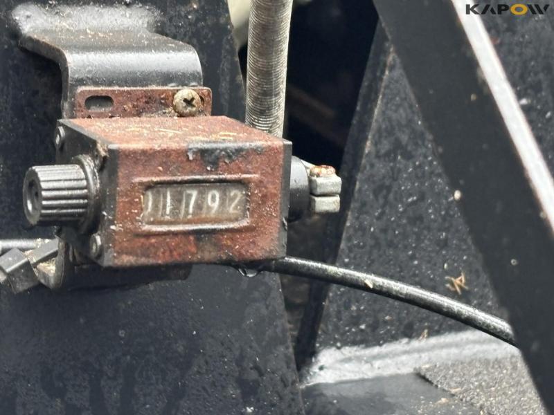 New Holland BB9080 presser 52