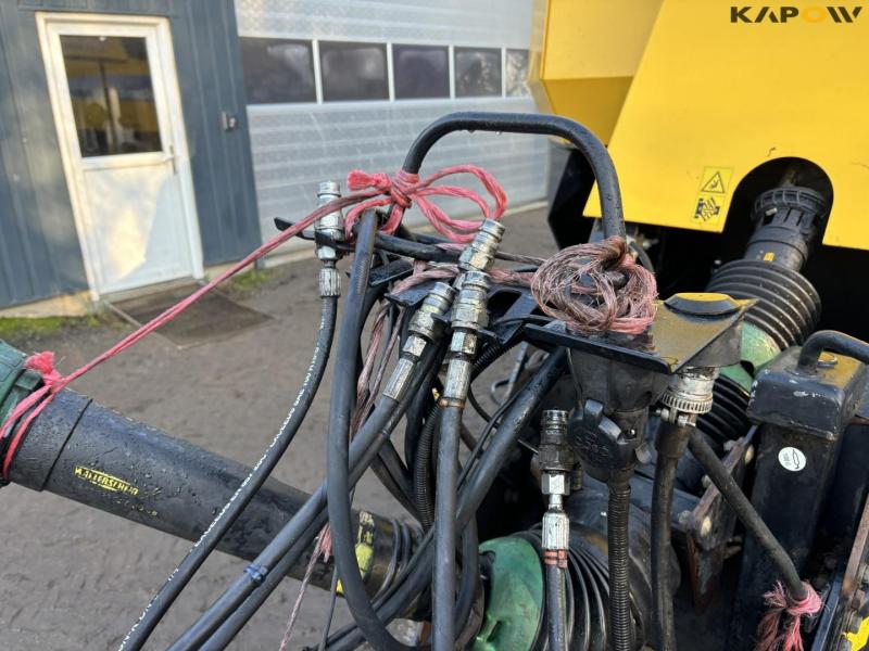 New Holland BB940R minibig presser 13