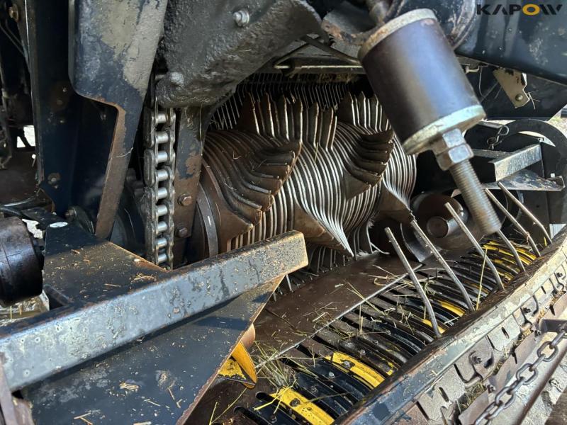 New Holland BB940R minibig presser 19