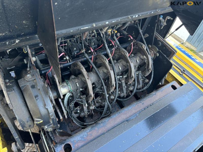 New Holland BB940R minibig presser 37