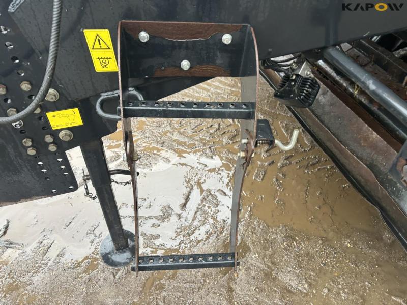 New Holland Bigbaler 890 med ballevogn 22