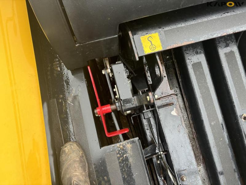 New Holland Bigbaler 890 med ballevogn 43