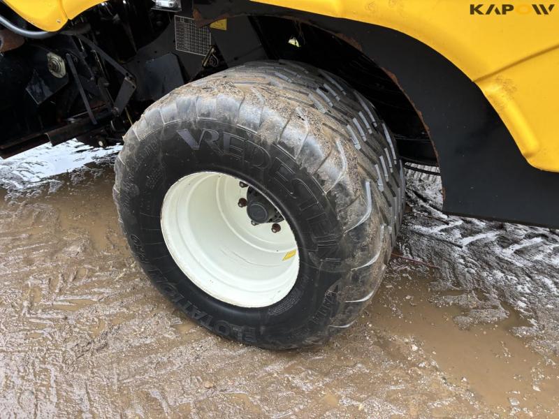 New Holland Bigbaler 890 med ballevogn 77