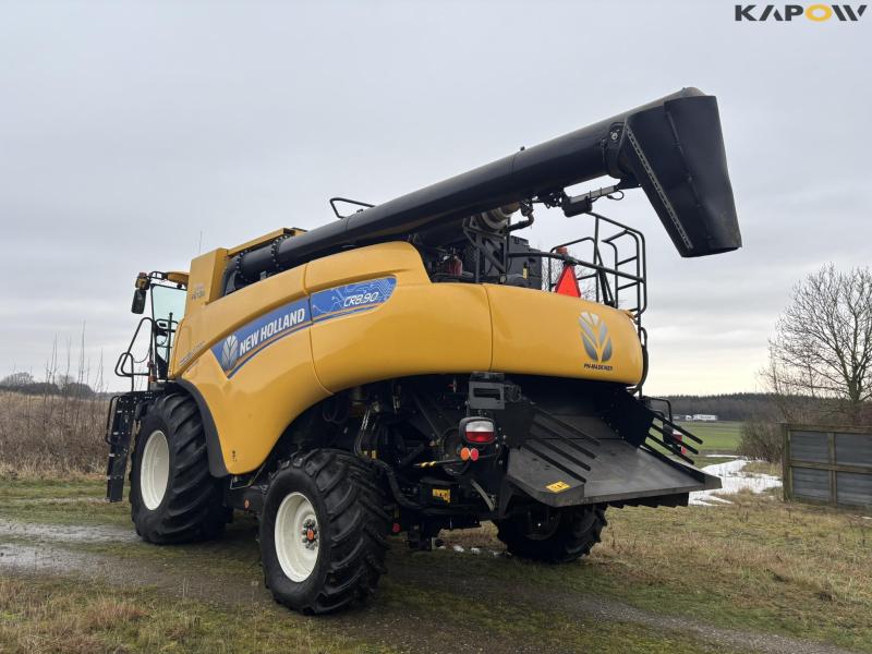 New Holland CR 8.90 Relevation 4 WD 30 fod 7