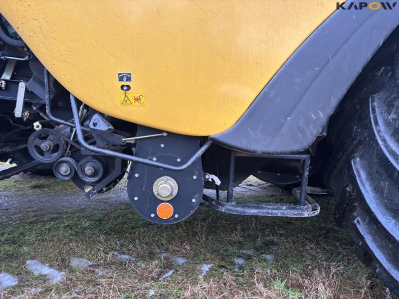 New Holland CR 8.90 Relevation 4 WD 30 fod 23