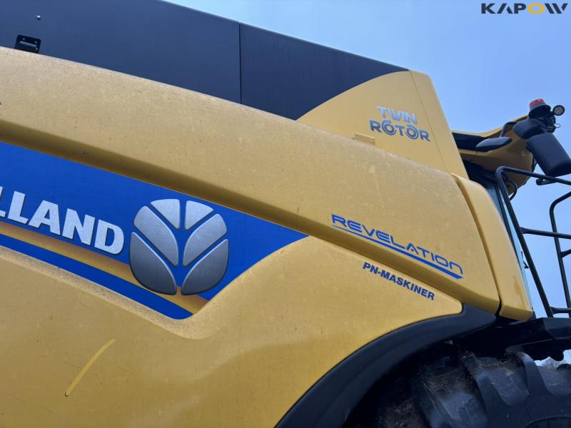 New Holland CR 8.90 Relevation 4 WD 30 fod 24