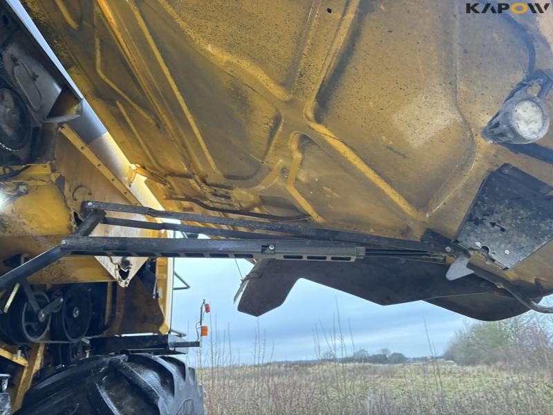 New Holland CR 8.90 Relevation 4 WD 30 fod 40