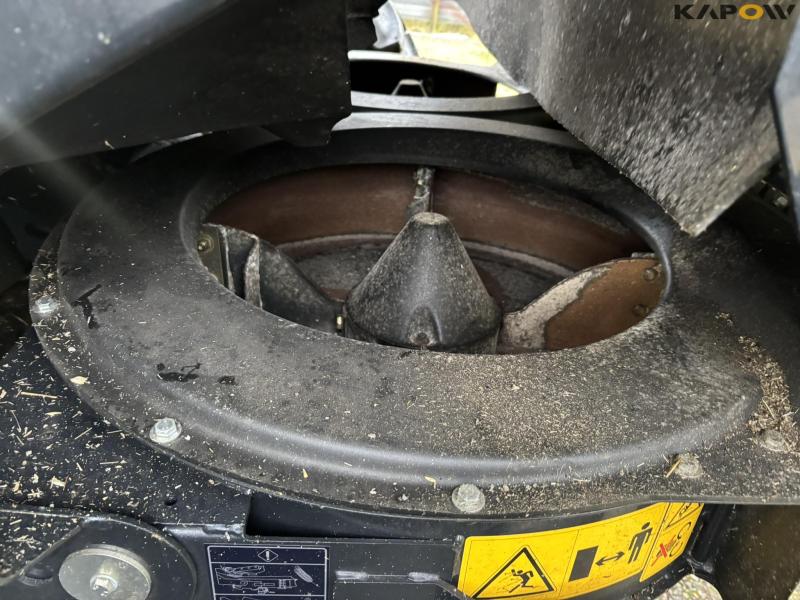 New Holland CR 8.90 Relevation 4 WD 30 fod 48