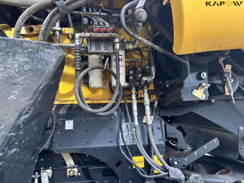 New Holland CR 8.90 Relevation 4 WD 30 fod 54