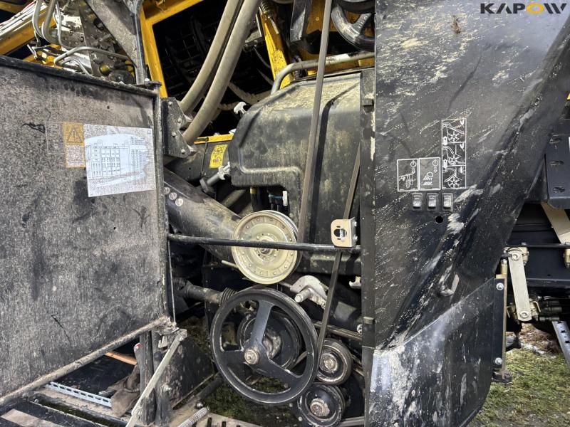 New Holland CR 8.90 Relevation 4 WD 30 fod 57