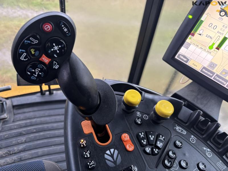 New Holland CR 8.90 Relevation 4 WD 30 fod 87