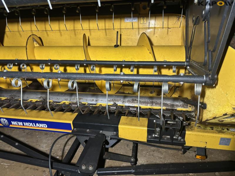 New Holland CR 8.90 Relevation 4 WD 30 fod 113