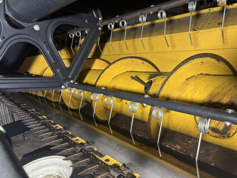 New Holland CR 8.90 Relevation 4 WD 30 fod 115