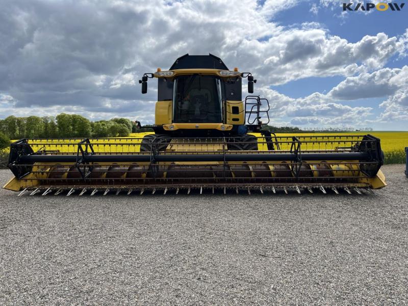 New Holland CR9080 SLH mejetærsker med 30 fods skærebord 2