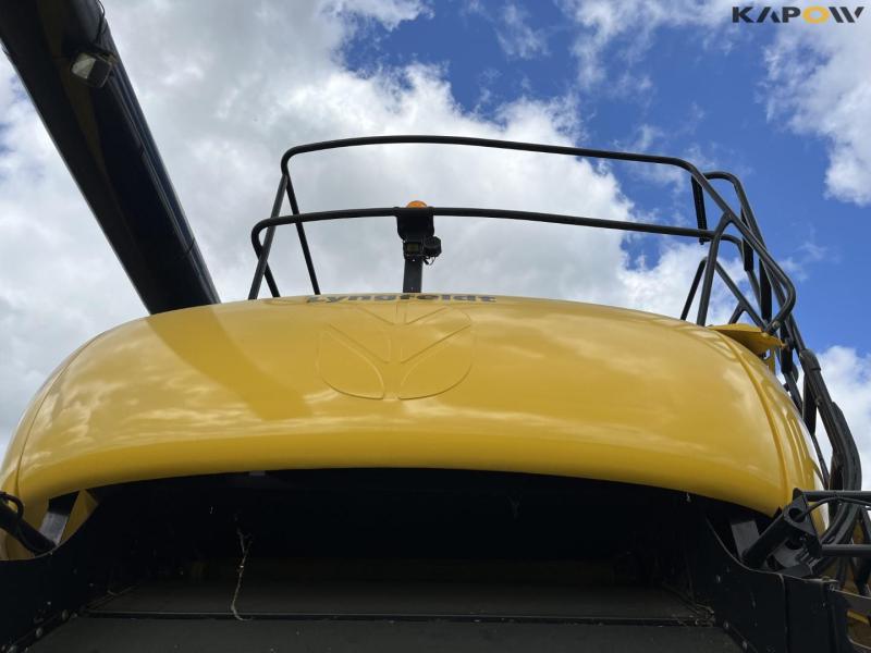 New Holland CR9080 SLH mejetærsker med 30 fods skærebord 47