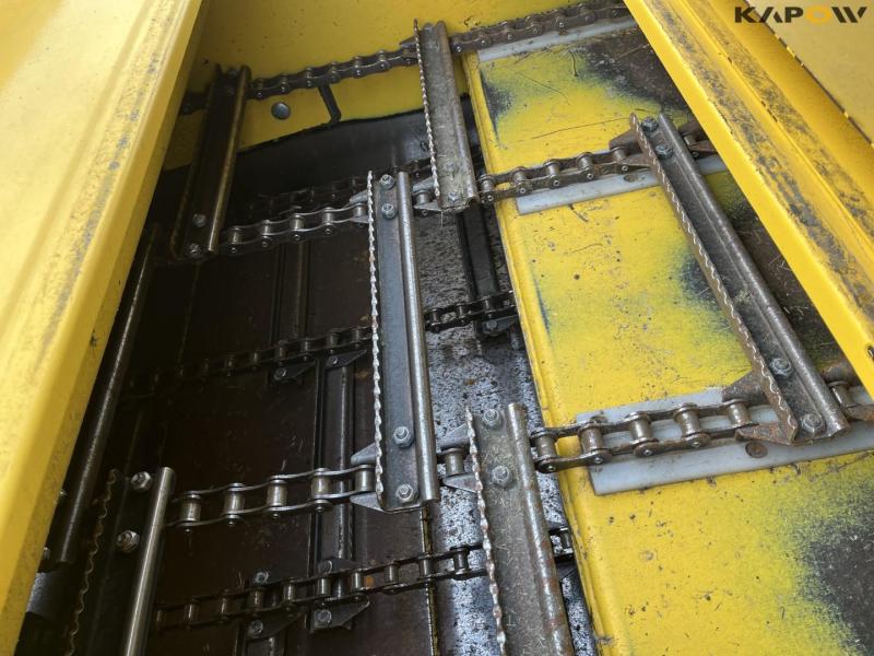 New Holland CR9090 mejetærsker med 41 fods varifeed skærebord 34