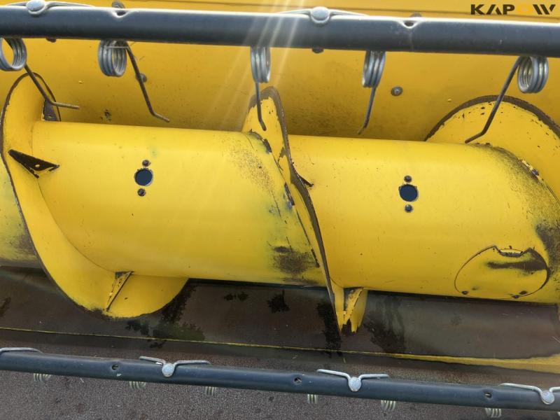 New Holland CR9090 mejetærsker med 41 fods varifeed skærebord 39