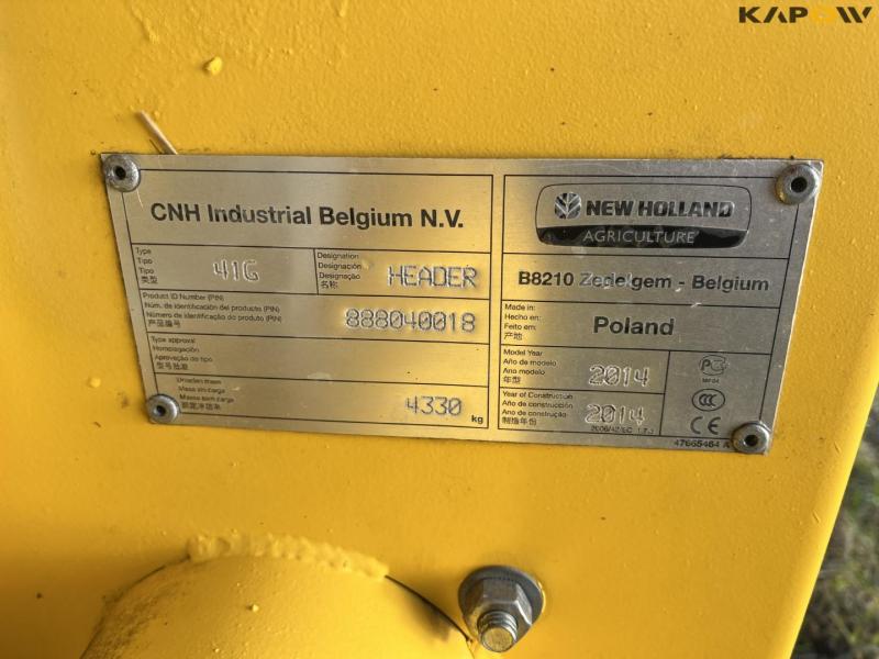 New Holland CR9090 mejetærsker med 41 fods varifeed skærebord 46