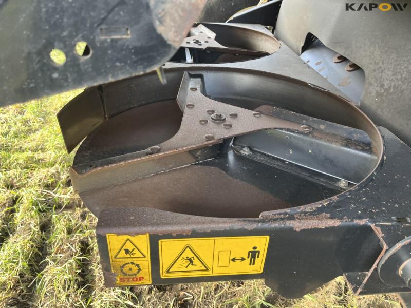 New Holland CR9090 mejetærsker med 41 fods varifeed skærebord 62