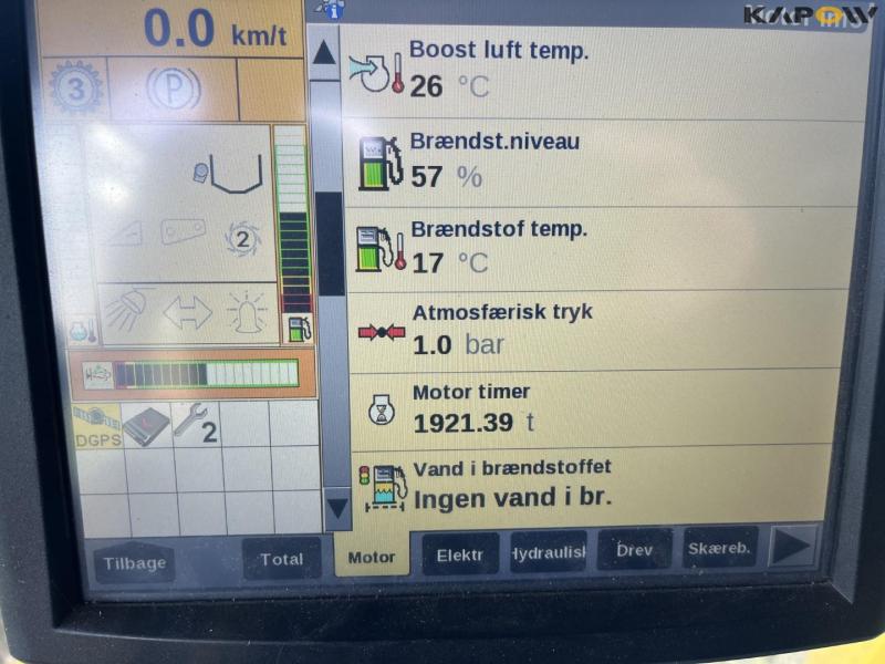 New Holland CR9090 mejetærsker med 41 fods varifeed skærebord 84