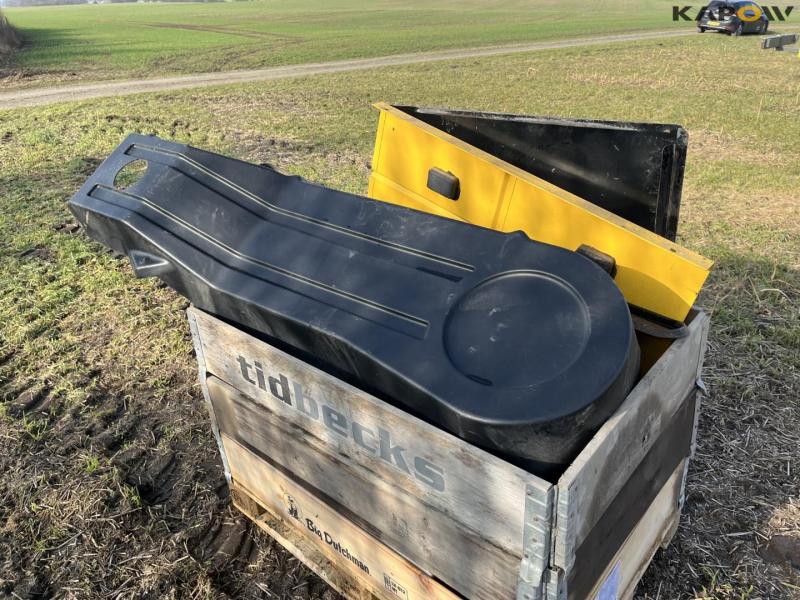 New Holland CR9090 mejetærsker med 41 fods varifeed skærebord 91