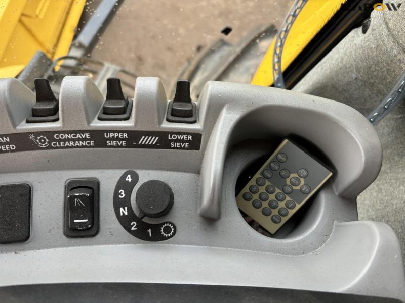 New Holland CX8060 mejetærsker 74