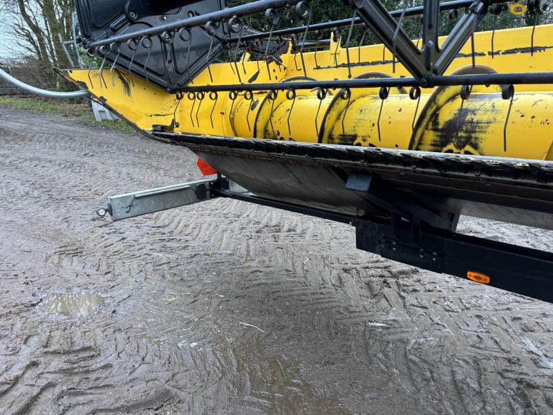 New Holland CX8060 mejetærsker 105