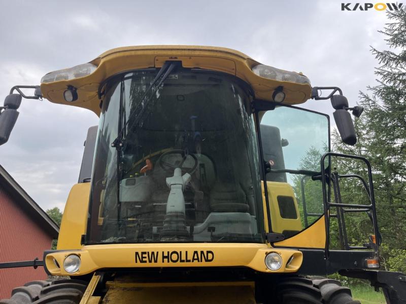 New Holland CX840 mejetærsker med 24 fods skærebord 19
