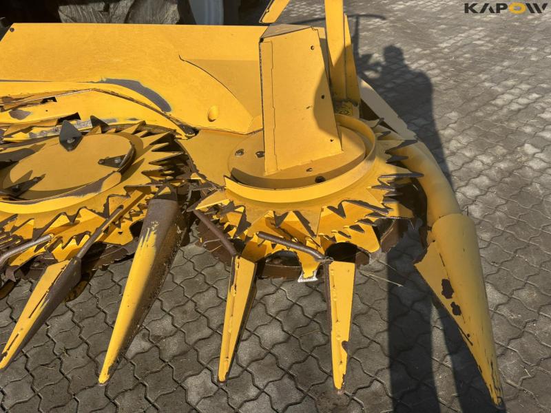New Holland FR550 med majsbord og pickup 11