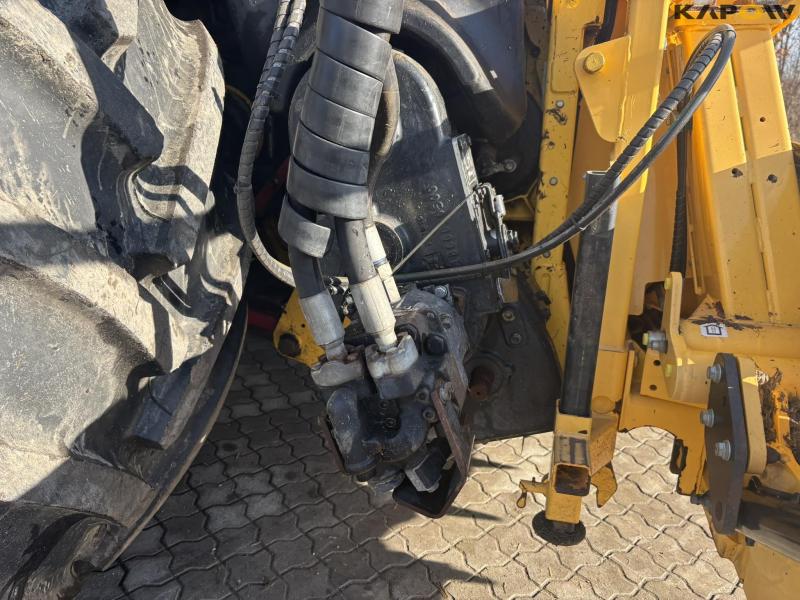 New Holland FR550 med majsbord og pickup 22