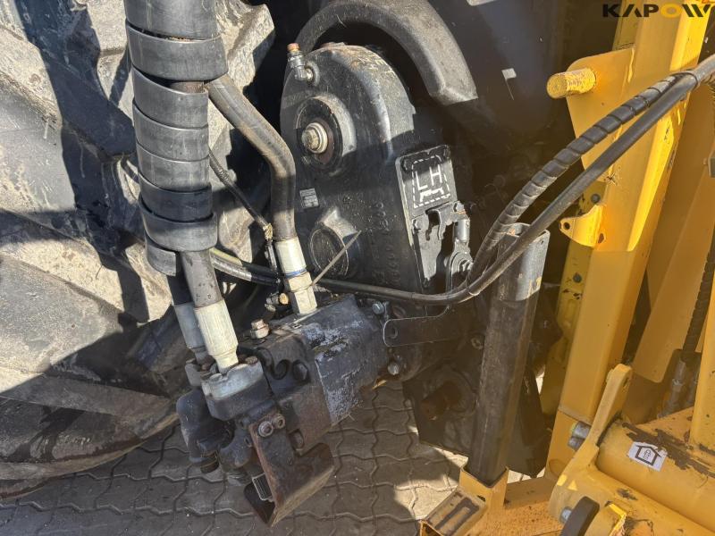 New Holland FR550 med majsbord og pickup 23