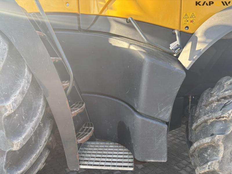 New Holland FR550 med majsbord og pickup 50