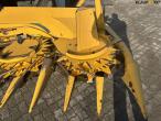 New Holland FR550 med majsbord og pickup 11
