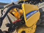 New Holland FR550 med majsbord og pickup 86