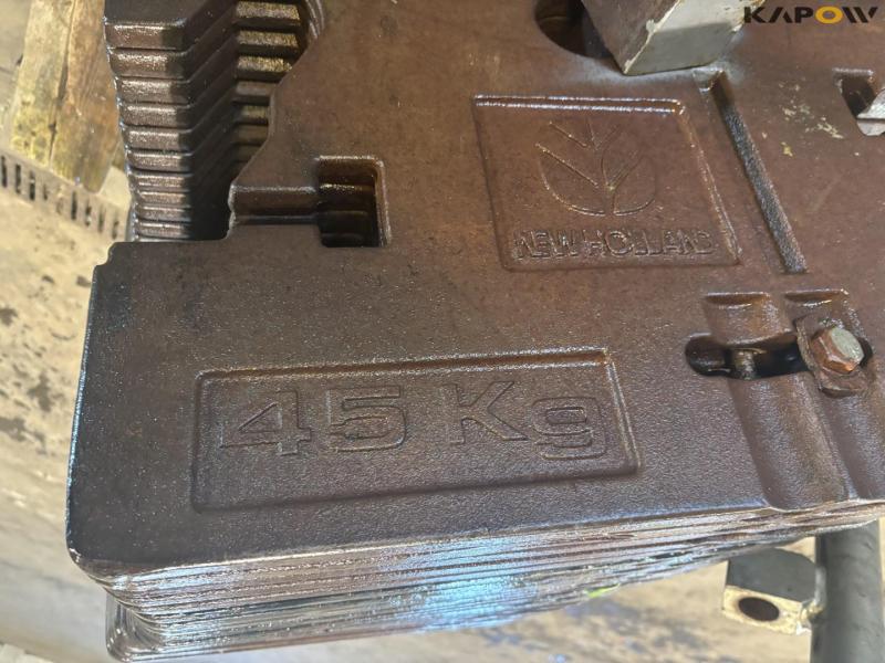 New Holland frontklods 900kg 15