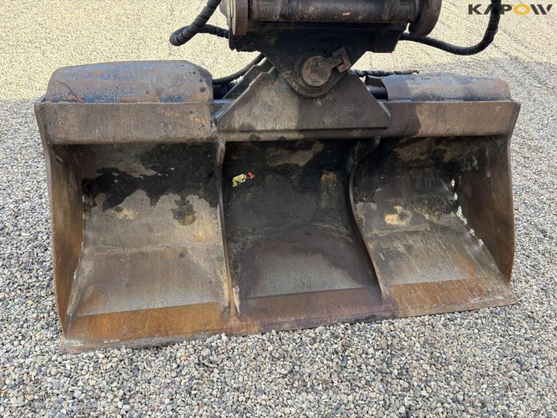 New Holland kobelco E140CSR gravemaskine 18