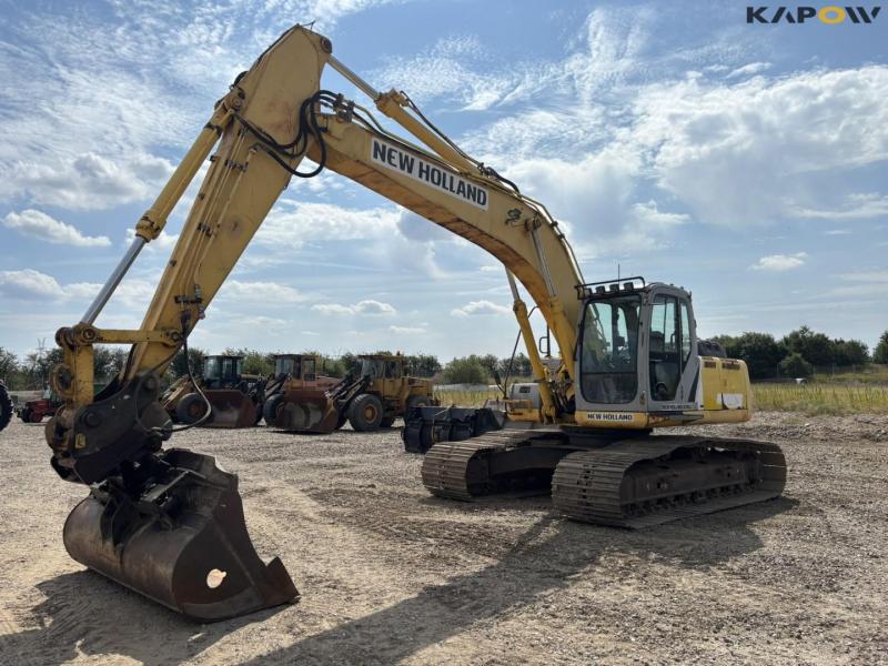 New Holland Kobelco E245B gravemaskine 1