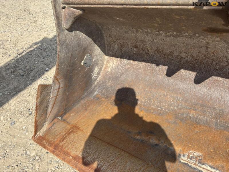 New Holland Kobelco E245B gravemaskine 12