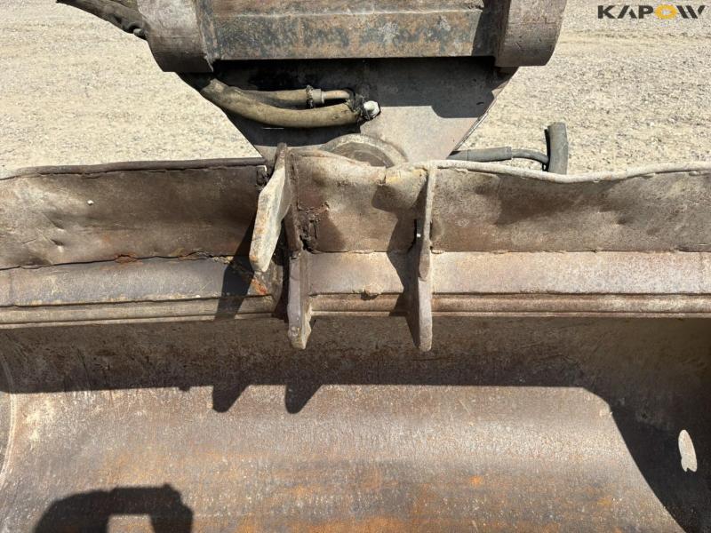 New Holland Kobelco E245B gravemaskine 13