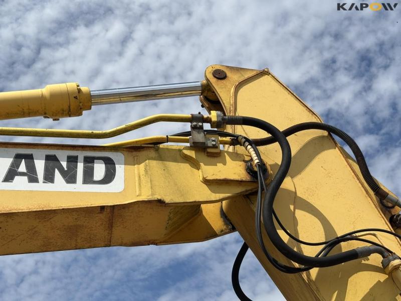 New Holland Kobelco E245B gravemaskine 30