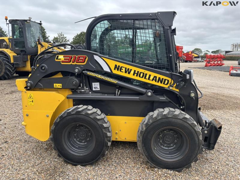New Holland L318 minilæsser  4