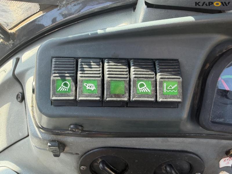 New Holland LB115B-4PS rendegraver 35