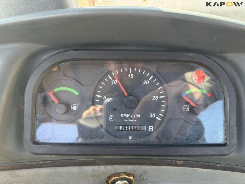 New Holland LB115B-4PS rendegraver 37