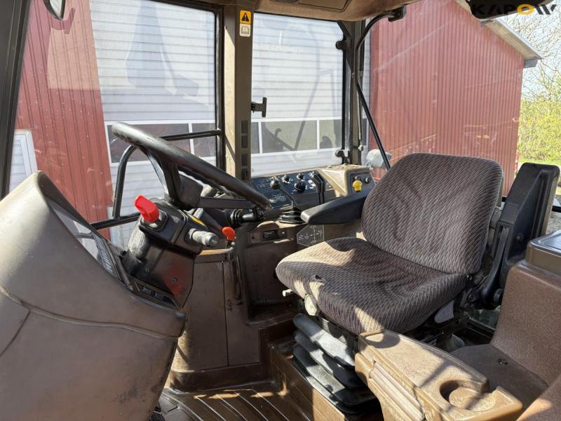 New Holland M115 traktor 36