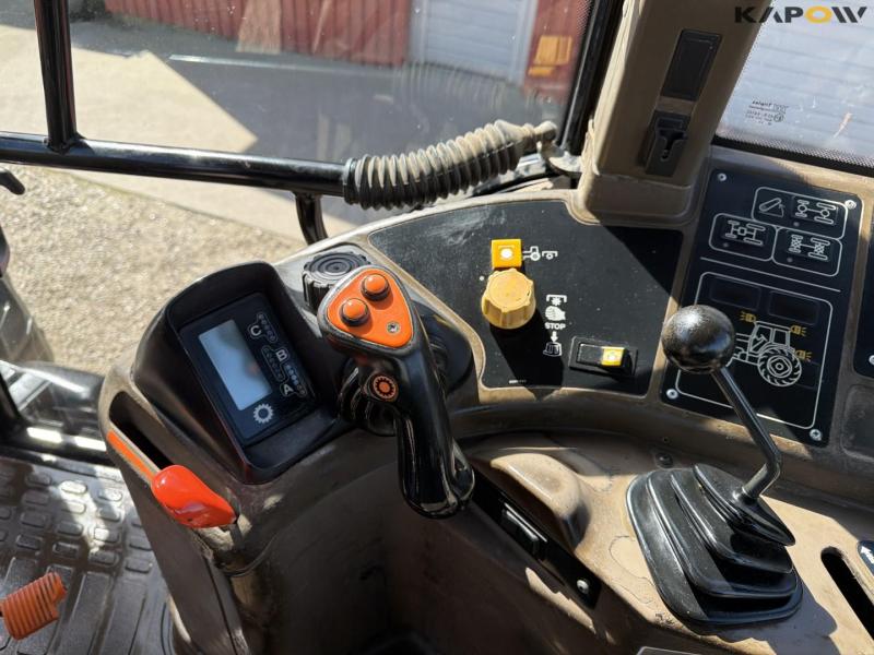 New Holland M115 traktor 40