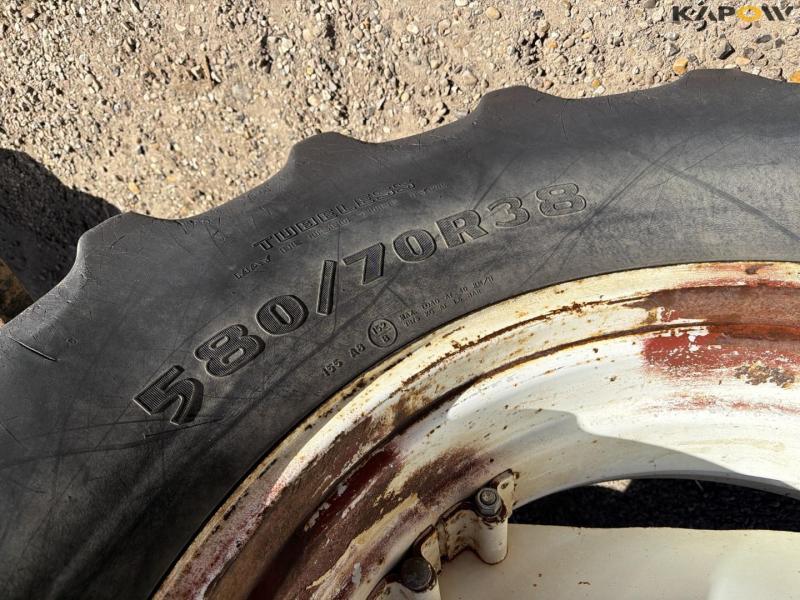 New Holland M115 traktor 69