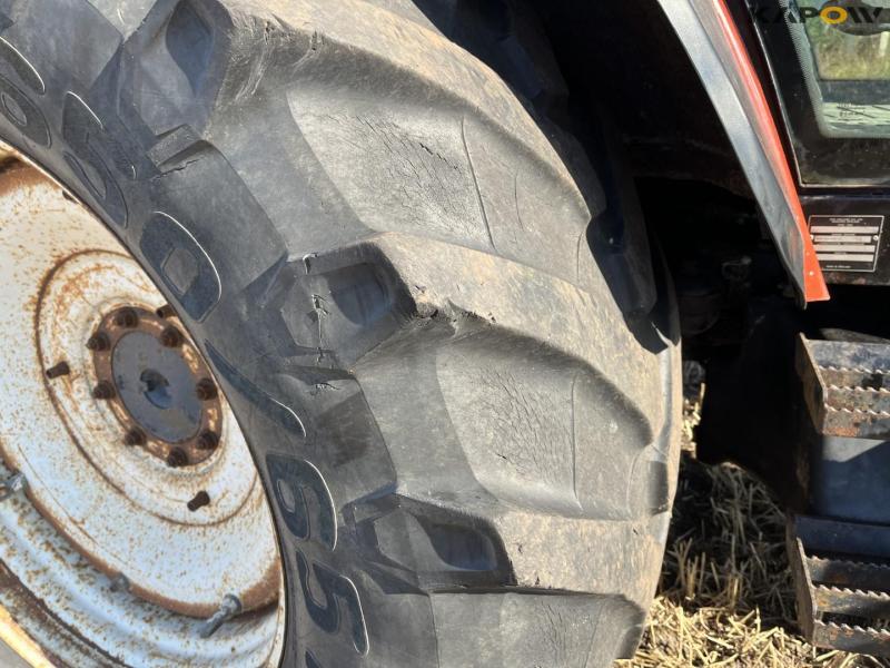New Holland M160 traktor 23